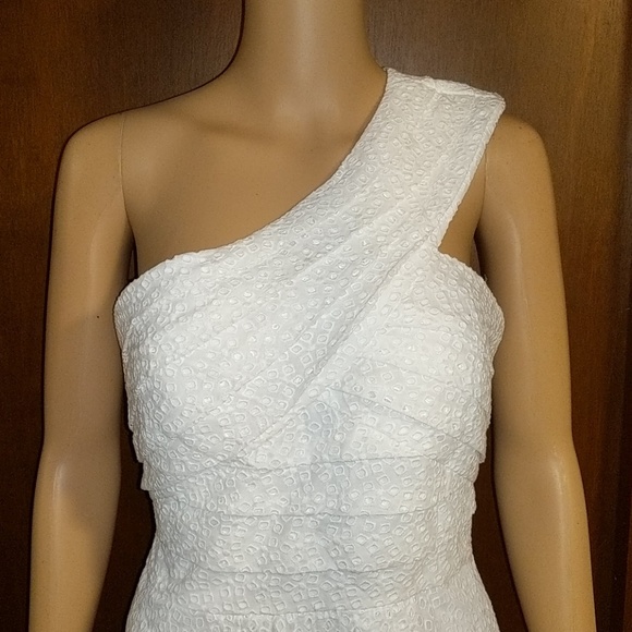 BCBGMaxAzria Dress - Picture 2 of 8